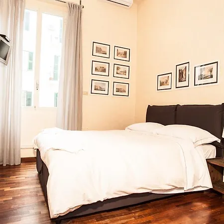 Interno 6 * Napoli